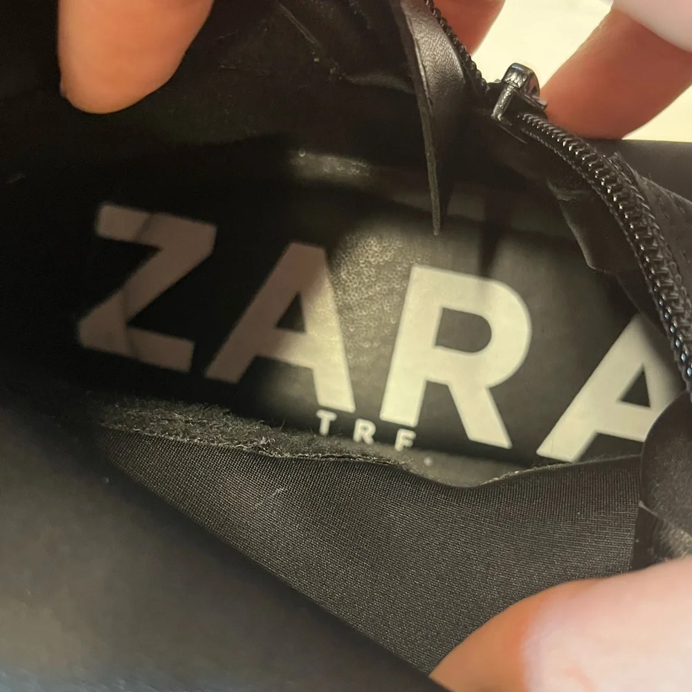 Zara | Tall Lug Soled‎ Boots in Black Size 39 8